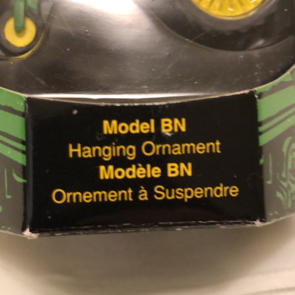 JOHN DEERE MODEL BN HANGING CHRISTMAS ORNAMENT - #203 - Picture 6 of 9